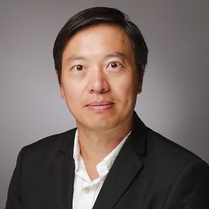 Mag. FH Zhongyuan „Jonny“ Shi